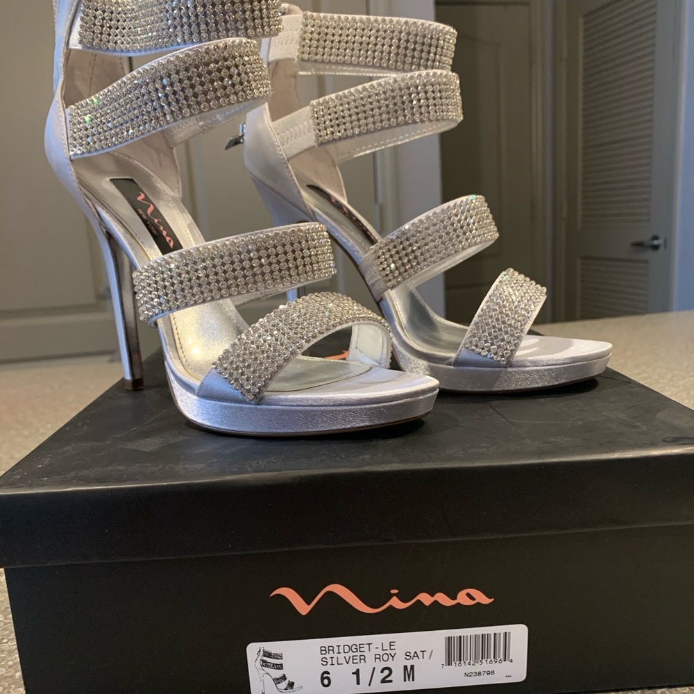 Brand new! Never used gorgeous rhinestone heels